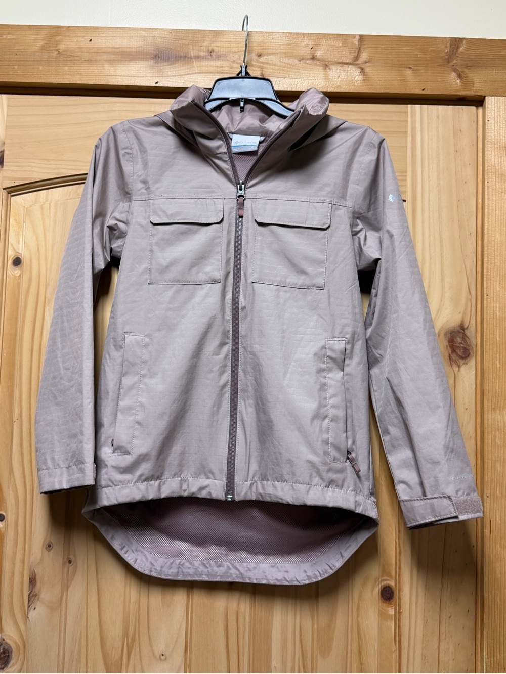 NWOT Girl’s Columbia Lilac Hooded Raincoat Windbreaker M 10-12 Lightweight